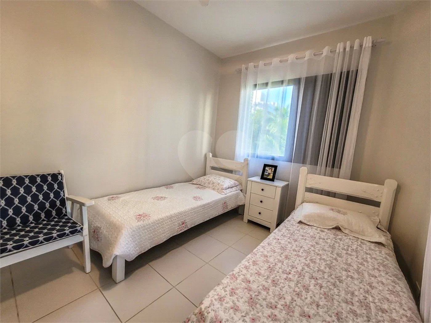 Apartamento à venda com 5 quartos, sendo 3 suítes,  em Riviera de São Lourenço, Bertioga, SP