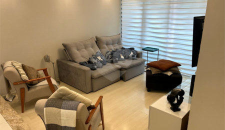 Apartamento à venda com 3 quartos, sendo 1 suíte,  em Vila Regente Feijó, São Paulo, SP