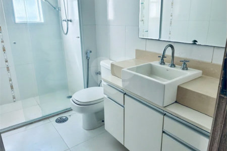 Apartamento de 130m2 à venda com 3 dormitórios e 2 vagas no Campo Belo