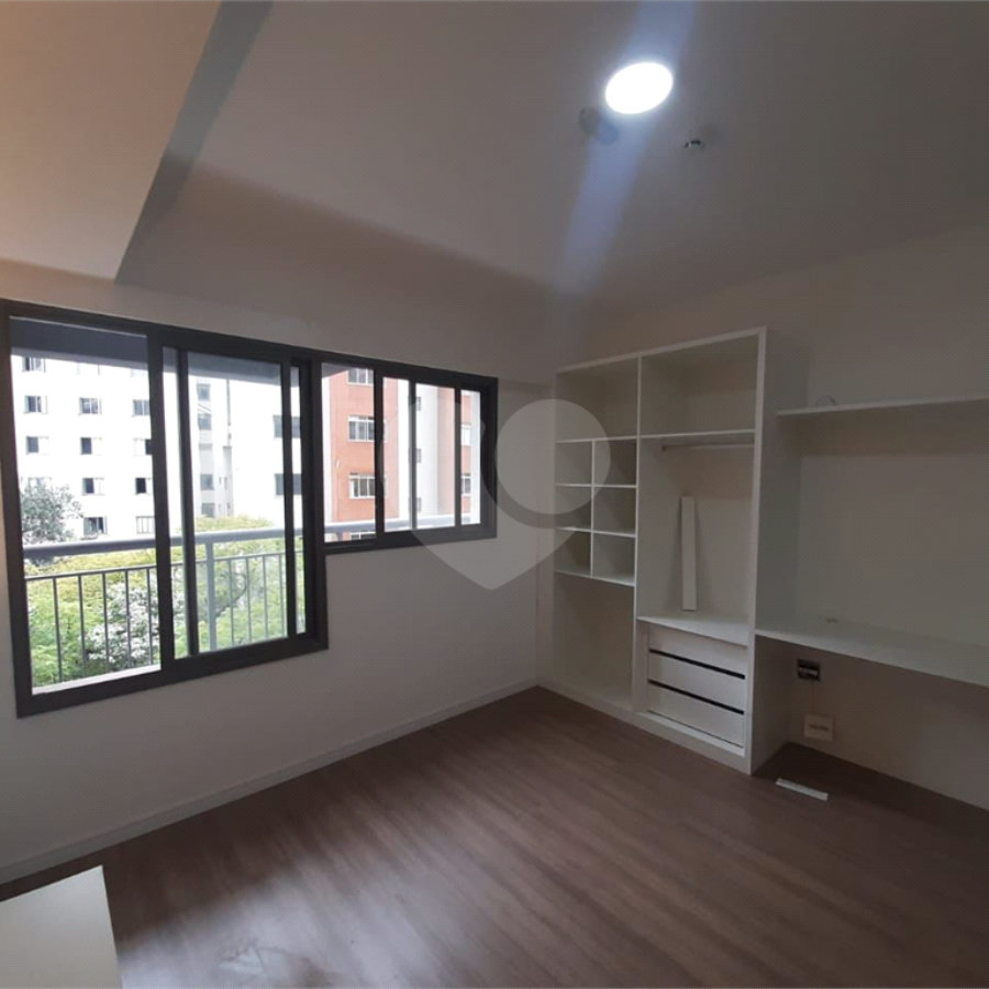 Studio 29 m² Próximo Metrô Paraíso na Aclimação