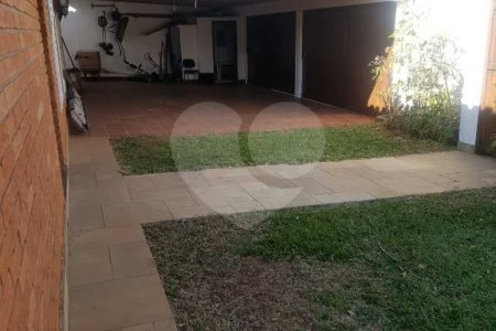 CASA TÉRREA PARA VENDA OU LOCAÇÃO COM 3 DORMITÓRIOS NO BOLSÃO DE INTERLAGOS