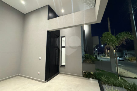 CASA A VENDA COM 3 DORMITÓRIOS, SENDO 1 SUITE NO SESIDENCIAL VILLENEUVE
