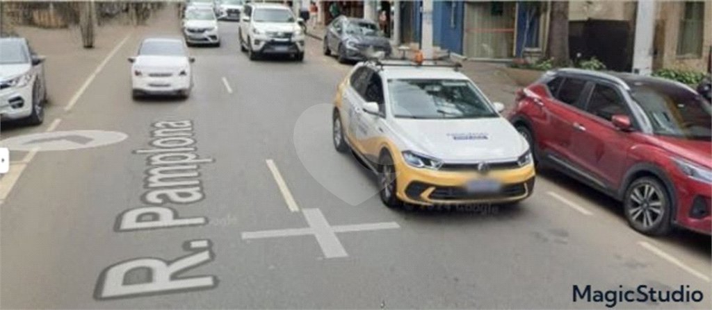 Sobrado comercial com 150m² , 7 salas , 3 banheiros , para locação na Bela Vista.