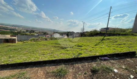 Terreno à venda em Jardim Medeiros, São Carlos, SP