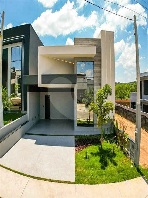 Casa Térrea Evidências - Indaiatuba/SP - R$ 1.950.000,00 - Área Total 307,33 m² - Área Construída 201,90 m² - TÉRREA - 03 suítes sendo a master com closet; Escritório; Lavabo; Cozinha com cooktop, forno, micro-ondas e coifa; Móveis planejados na hall de entrada, sala, escritório, cozinha, gourmet, s