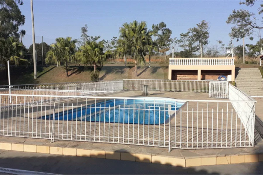 Excelente chácara à venda em Artemis, com piscina, campo de futebol, barracão para festas