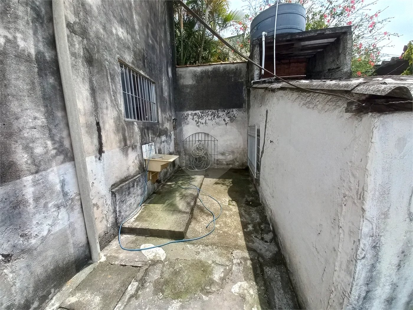 Casa de 292m² de terreno à venda - Vila Pirajussara