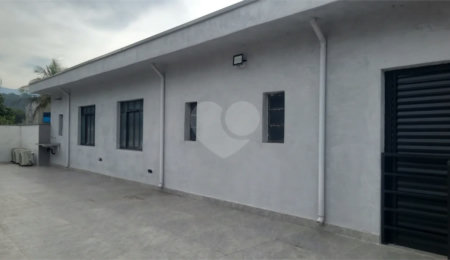 Salão para alugar no Centro, Bertioga, SP