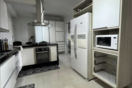 APARTAMENTO NA MOOCA LUXO - PORTEIRA FECHADA - 3 QUARTOS - 4 VAGAS ACEITA PERMUTA
