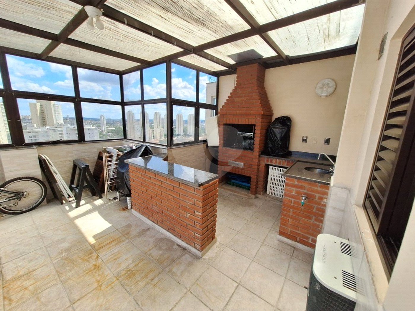 Cobertura com 193m², 4 quartos (2 suítes), 2 garagens, à venda no Jardim Marajoara
