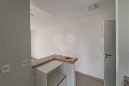 Apartamento à venda em Vila Gumercindo – 55m²