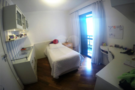 Apartamento 215m² no Anália Franco - 3 suítes