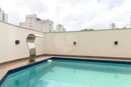 Sobrado à Venda com 300m² - Mooca