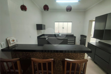 Casa à venda com 3 quartos, sendo 1 suíte,  no condomínio Bosque São Carlos, São Carlos - SP