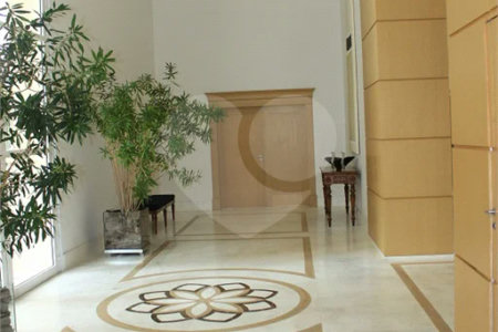 Apartamento na Vila Mariana com 5 dormitórios 04 suítes à venda