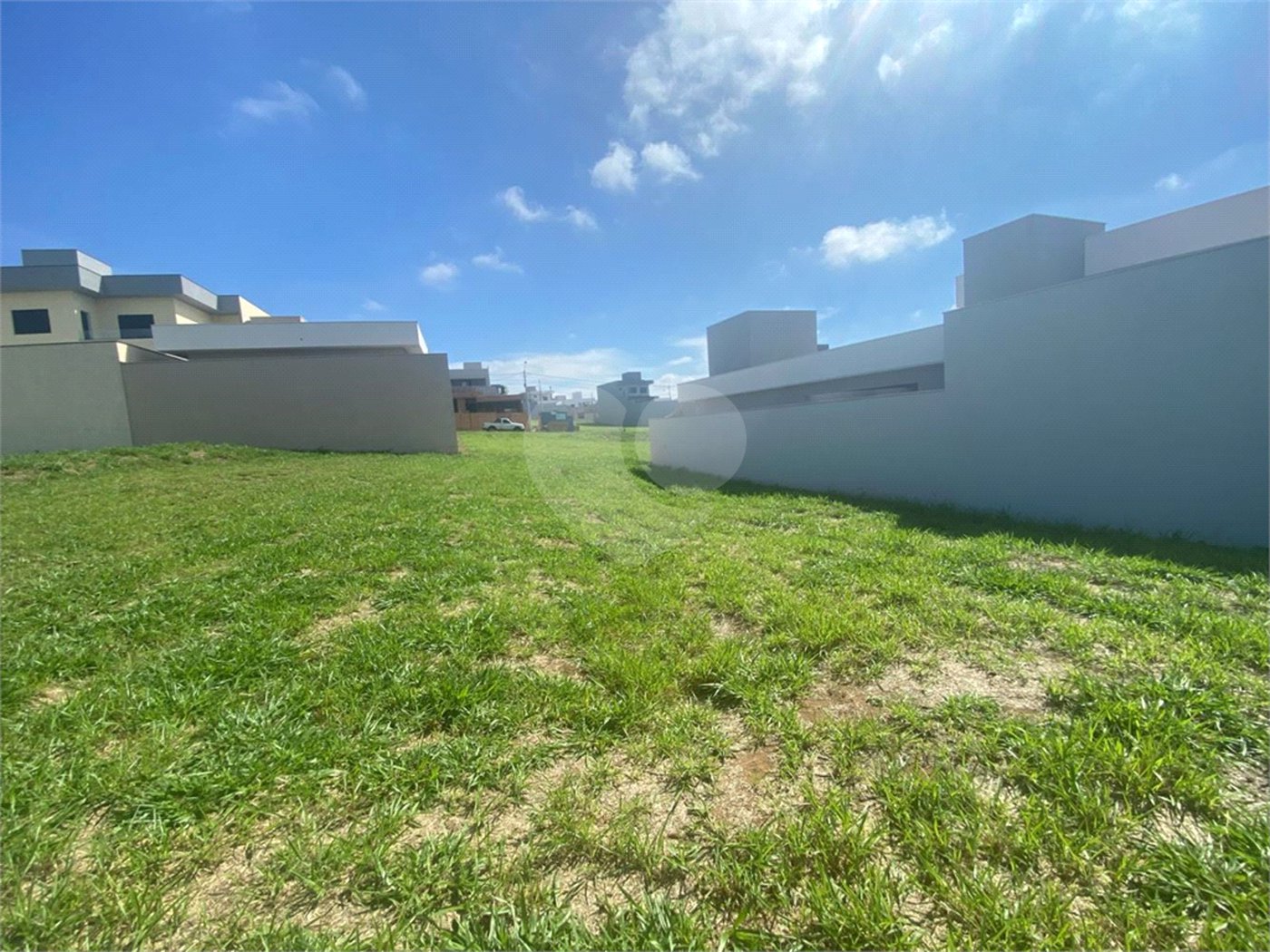 Lote no Condomínio Village Damha IV