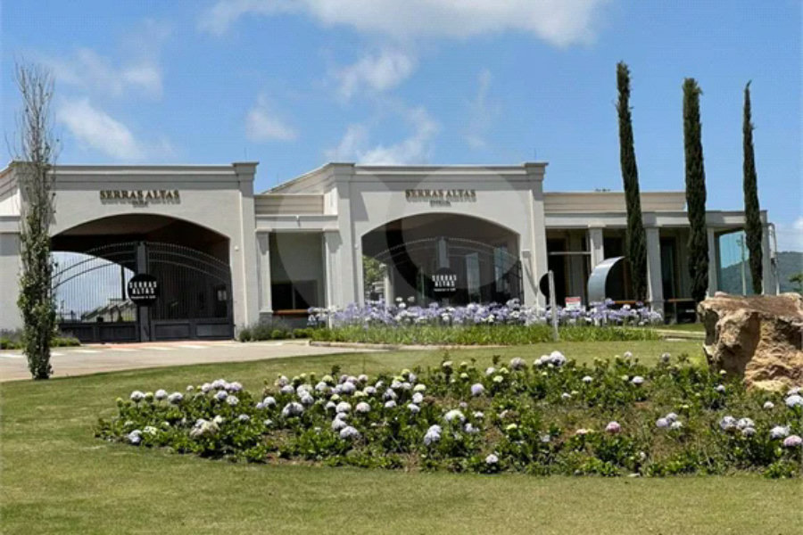 Terreno alto padrão à venda em Condomínio Serras Altas Poços de Caldas MG