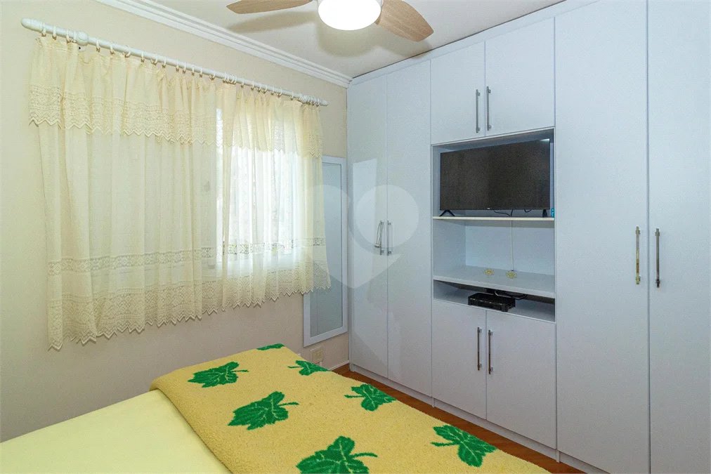 Apartamento à venda com 3 quartos, sendo 1 suíte, em Jardim Marajoara, São Paulo, SP