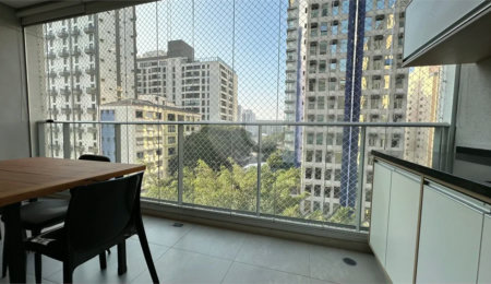 Apartamento à venda com 1 suíte em Moema, São Paulo, SP