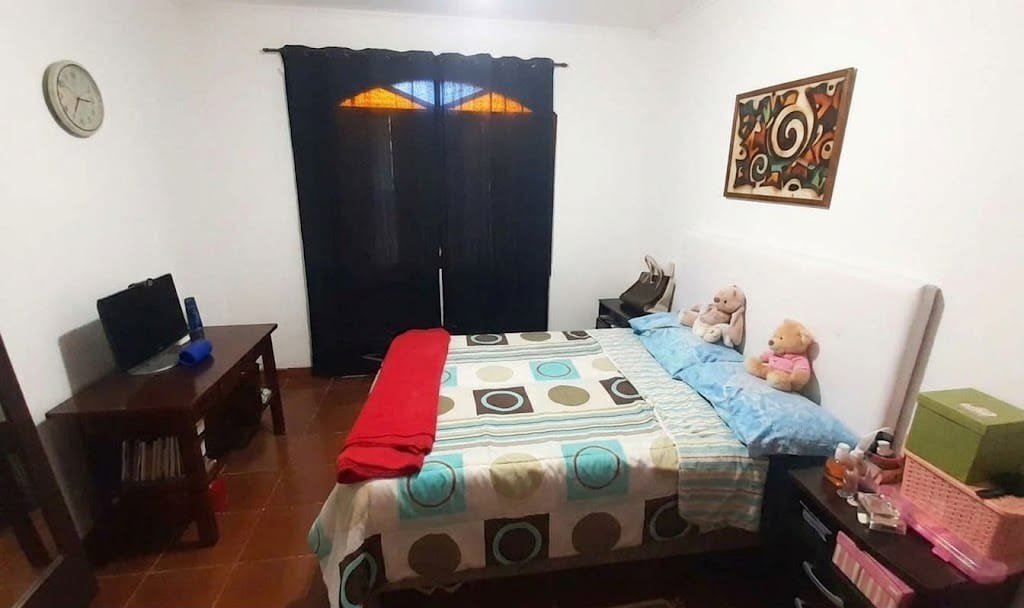 Sobrado à venda com 3 quartos, sendo 1 suíte, em Jardim Sarah, São Paulo - SP