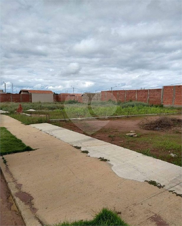 Terreno com 176,00 m² .