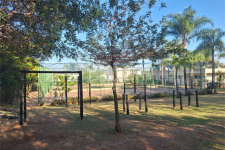 LINDA CASA NO CONDOMÍNIO PARQUE ATLANTA- Araraquara/SP