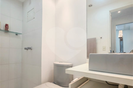 Apartamento - Ipiranga - 2 Quartos / Dormitórios - 1 Vaga - Venda / Compra