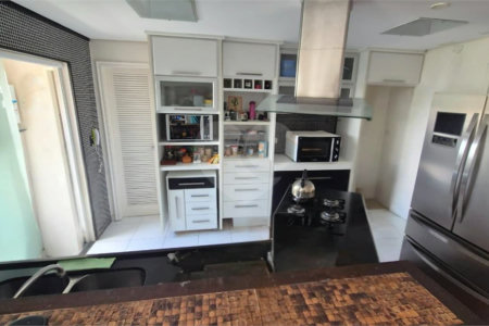 Apartamento à venda com 3 quartos, sendo 1 suíte,  em Jardim Marajoara, São Paulo, SP