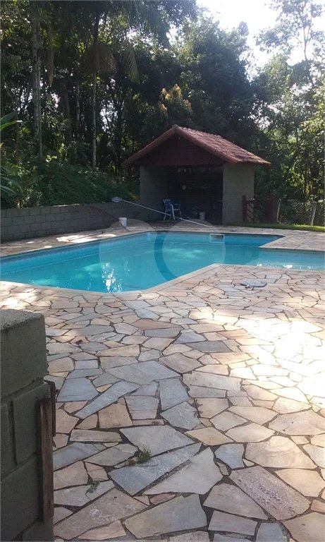 Sítio à venda com 8 quartos, sendo 3 suítes,  em Monte Alegre, Vinhedo, SP