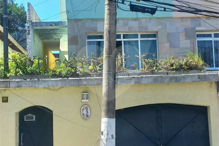 Sobrado com 2 Suítes na Região da Vila Santa Catarina!!!