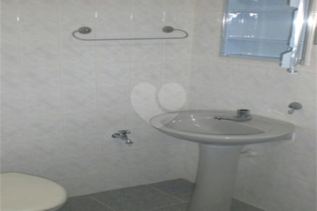 Apartamento de 79m2 à venda reformado com 2 dormitórios no Cambuci