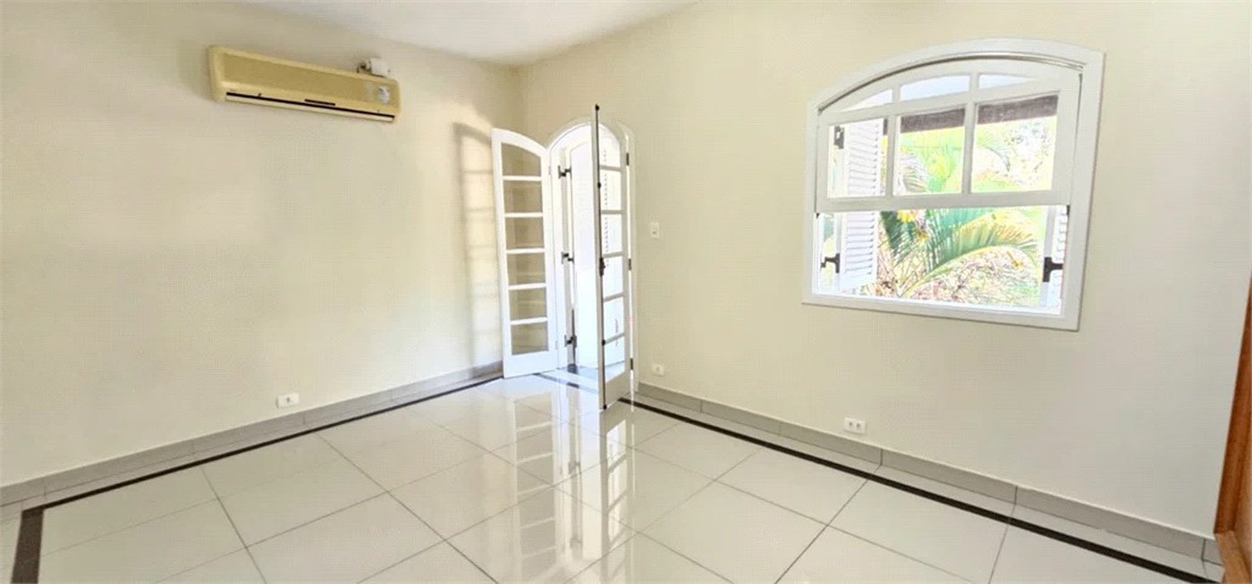 Sobrado à venda com 3 quartos, sendo 1 suíte, em Vila Leopoldina, São Paulo, SP