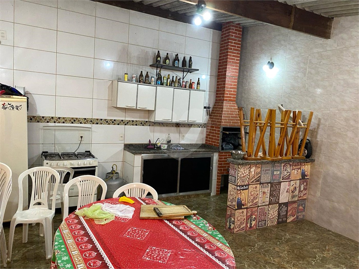 Vende-se casa no Jardim Paulistano 02 dormitórios