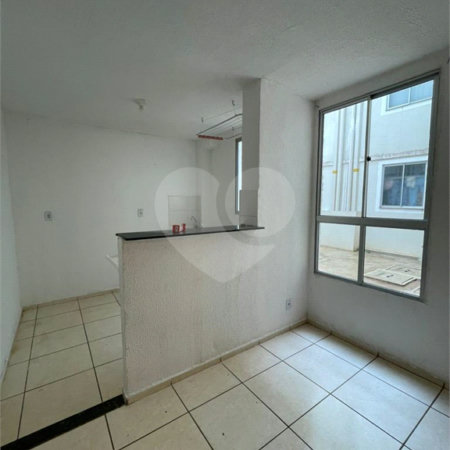 Apartamento no Condomínio Monte Everest.