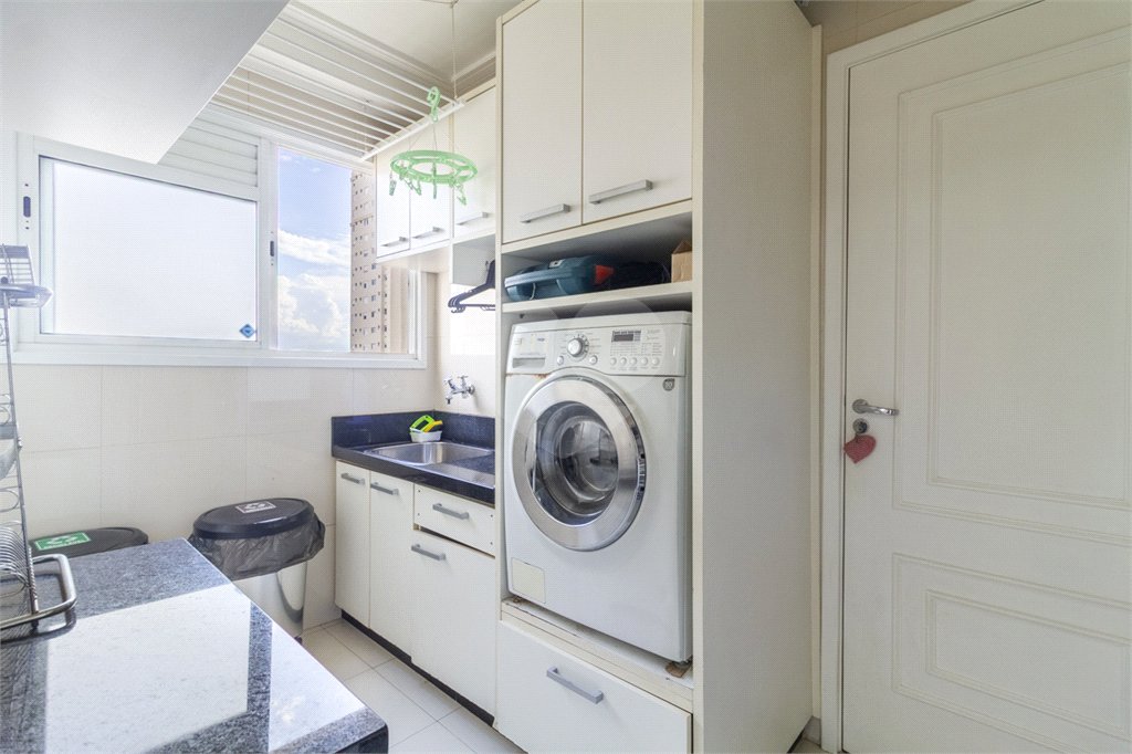 Apartamento para venda no Alto da Moóca, com 178 m², 3 suítes, 3 vagas.
