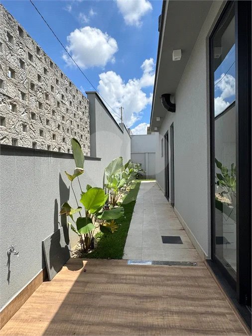 Casa térrea com 3 suítes á venda no Damha 2 de Piracicaba - SP.