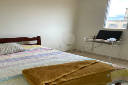 Apartamento à venda com 3 quartos, sendo 1 suíte - no condomínio Carlos Magno, São Carlos - SP