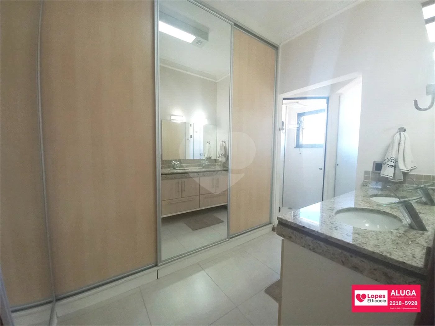 Linda casa com piscina localizada no melhor condomínio de Hortolândia - Green Park.
