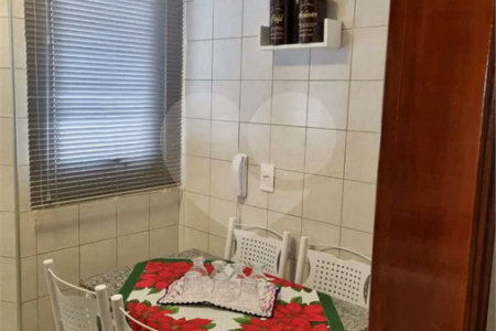 Apartamento tipo kit net á venda centro de Indaiatuba, sem vaga de garagem.