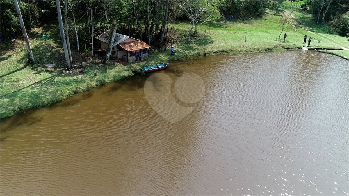 Sítio à venda com 8 quartos, sendo 4 suítes, em Taiaçupeba, Mogi das Cruzes, SP