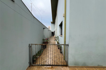 Casa a venda com 5 quartos em São Carlos