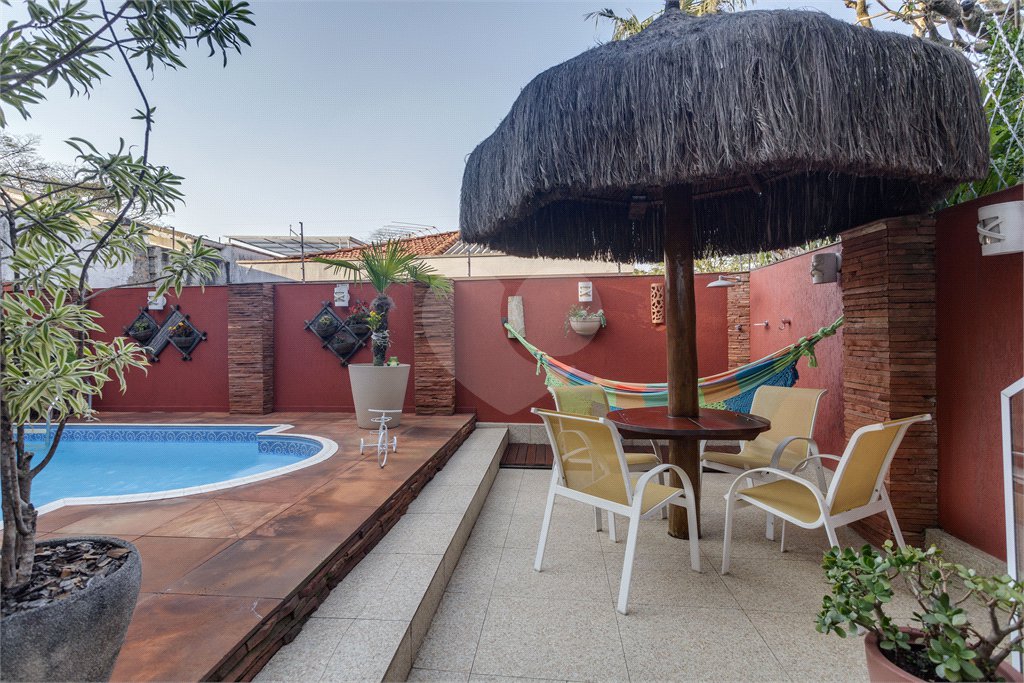 Casa à venda ou para alugar com 4 quartos, sendo 2 suítes, em Jardim Prudência, São Paulo, SP