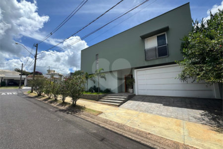 Casa a venda no Damha II