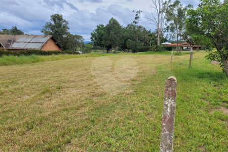 Loteamento Residencial no Condomínio Vila Pinhal do Broa.