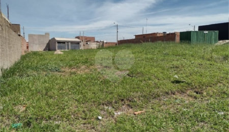 Terreno à venda no Centro, Ibaté, SP
