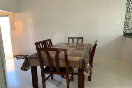 Casa à venda com 4 quartos, sendo 1 suíte, em Jardim Cruzeiro do Sul, São Carlos, SP