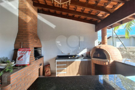 Casa para alugar com 3 quartos, sendo 1 suíte,  no condomínio Estância Marambaia, Vinhedo - SP