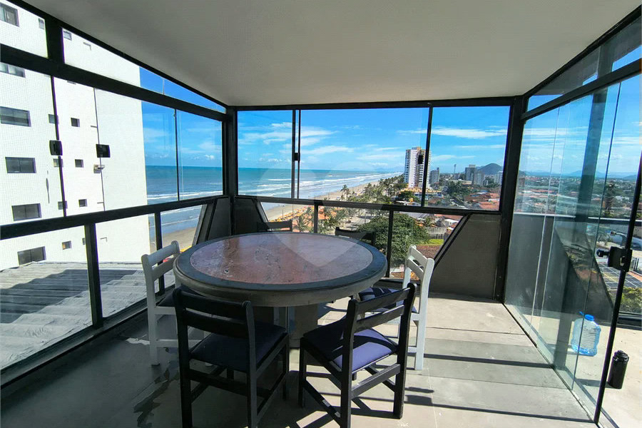 Cobertura em Mongaguá, com vista maravilhosa para o Mar, com hidromassagem