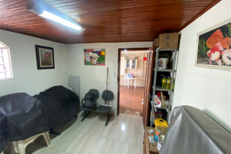 Casa térrea para venda, na Vila Marcelino.