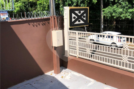 Casa para venda no Centro.